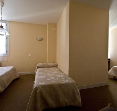 Hotel D'Italie Lourdes Room photo